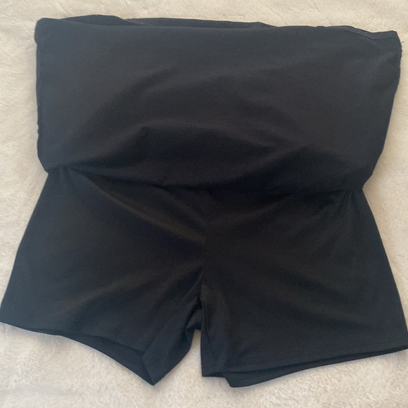 Suave Skort with Revolutionary Tummy Control. Size Med. $5 - Picture 5 of 5